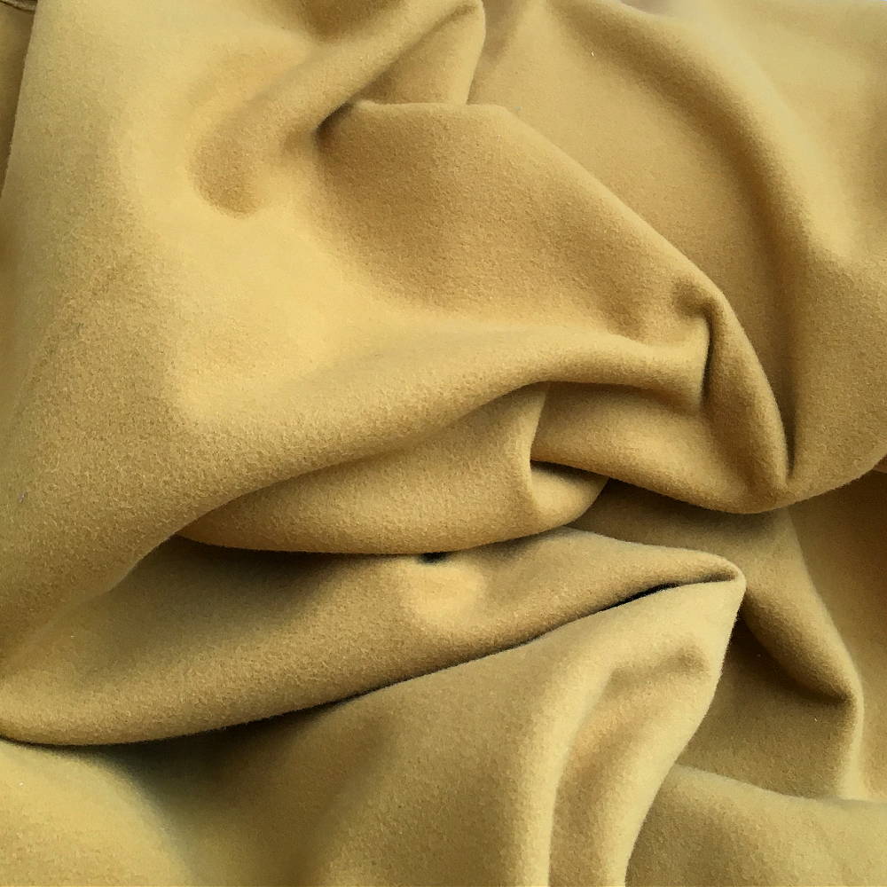 Tissu imperméable pour sac motif banane - Tissus Price Matière Tissu  imperméable 300gr/m² - 150 cm Taille Kit Queen (moyen) Matière Tissu  imperméable 300gr/m² - 150 cm Taille Kit Queen (moyen)